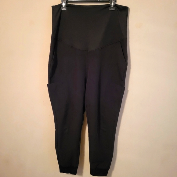 Mandala Scrubs Maternity Joggers Black - Picture 1 of 8